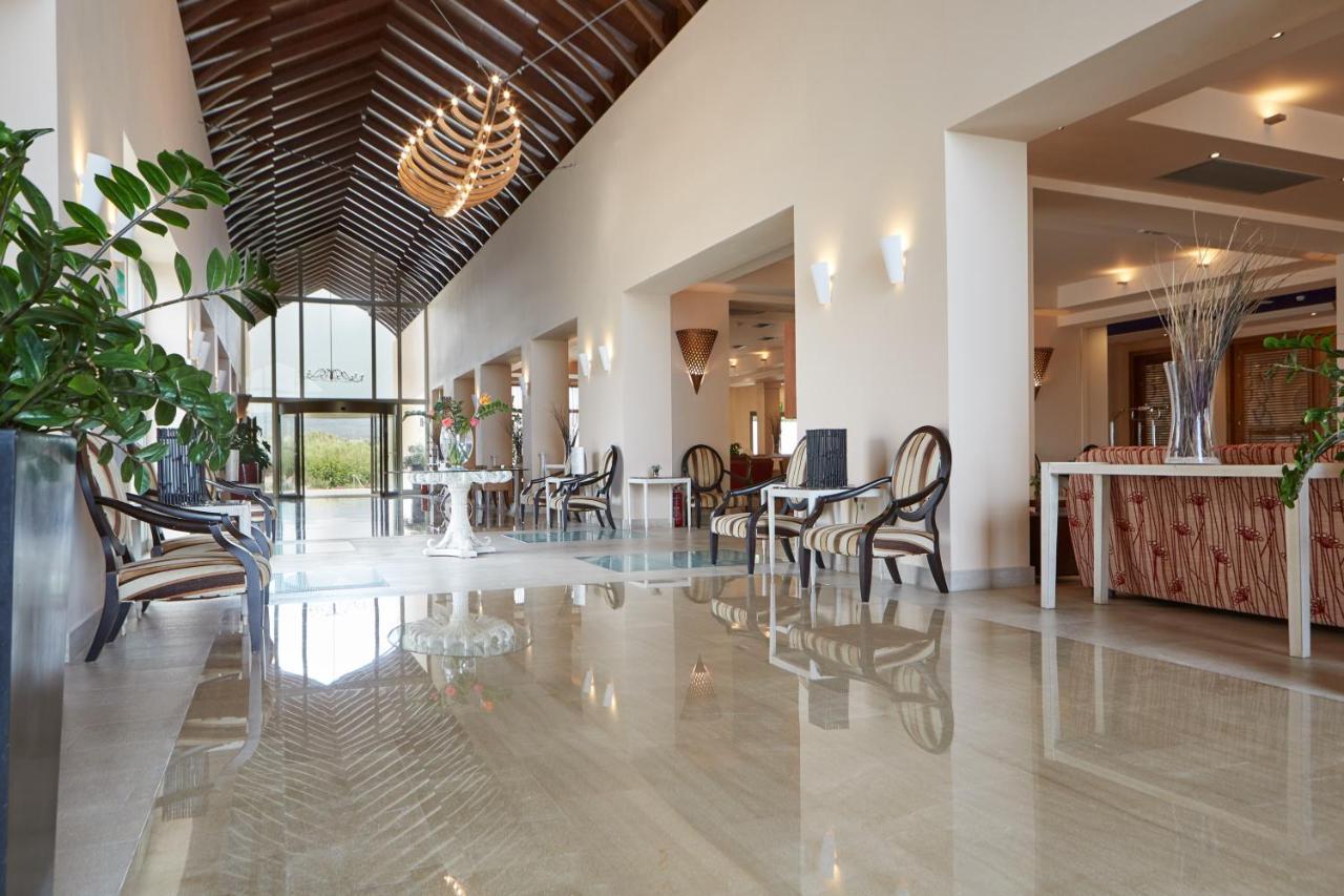 Giannoulis - Cavo Spada Luxury Sports & Leisure Resort & Spa 콜림바리 외부 사진
