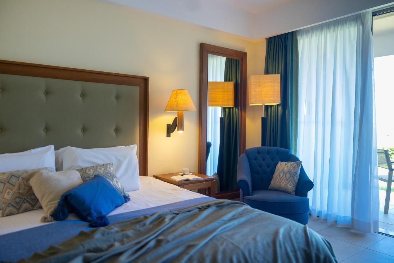Giannoulis - Cavo Spada Luxury Sports & Leisure Resort & Spa 콜림바리 외부 사진